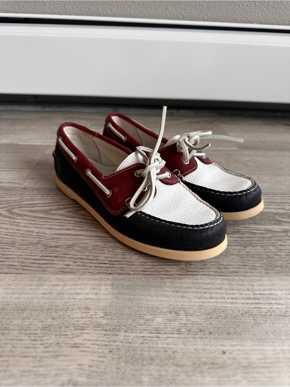 Brooks Brothers Red, White & Black Leather Boat Shoes 7